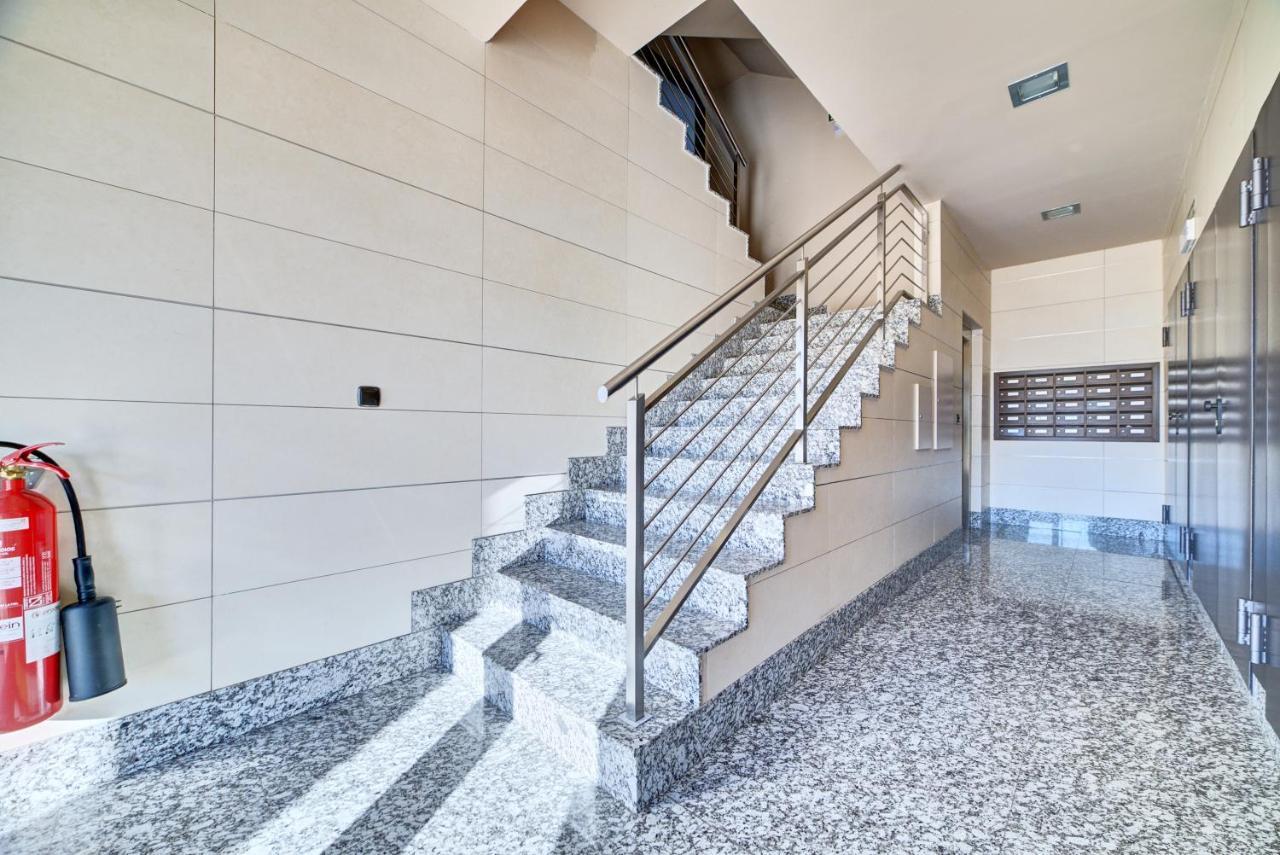 Apartamento Oihana By Clabao Huarte Luaran gambar